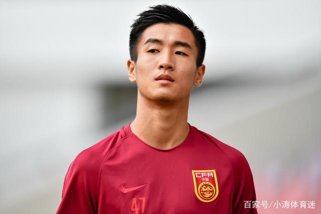杨健：文班拿球队友有时不太会打 责任心可降低些 别老想生吞对手